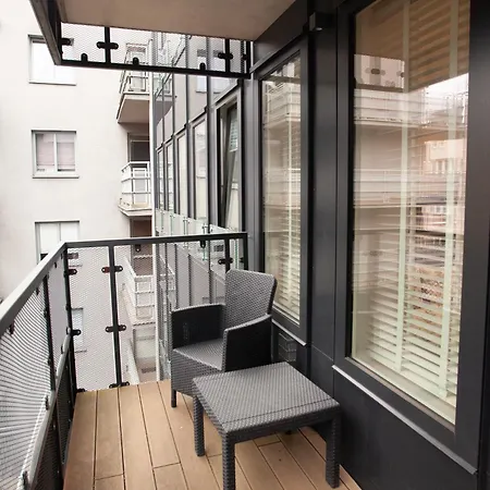 Black Pearl Centrum Апартаменты *